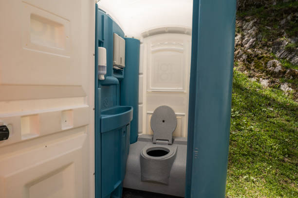 Best Portable restroom trailer rental  in Beresford, SD